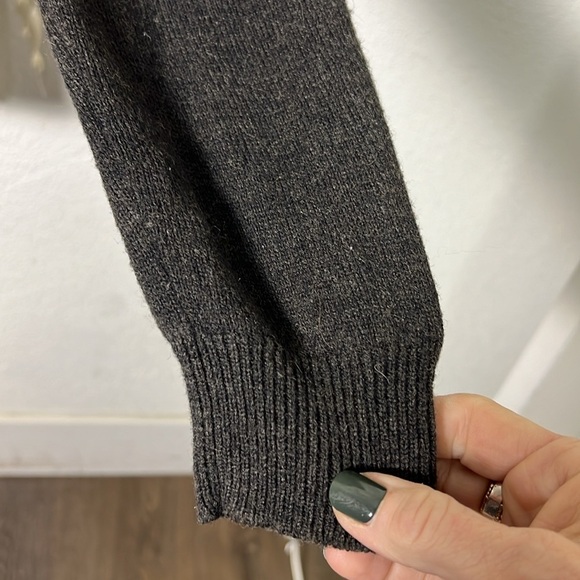 Vince Mens Wool / Camel Hair Blend Gray Sweater Size Large - Picture 3 of 8